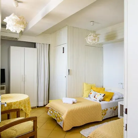 Sea Whisper Apartment *